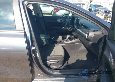 2022 Kia Forte Lxs из США, поврежденный, VIN 3KPF24AD0NE429716